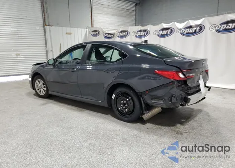 2025 Toyota Camry Xse z USA, uszkodzony, nr VIN 4T1DAACK8SU598945